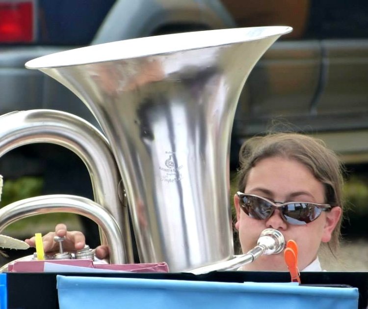 Suzanne blowing a mean bass line on - logically enough - the bass !