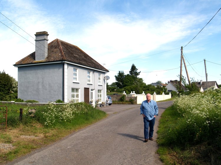 Still waiting for the Irish Land Registry to confirm to property boundary. such thngs take a lonftime over there, but the slower pace of life is the big attraction!